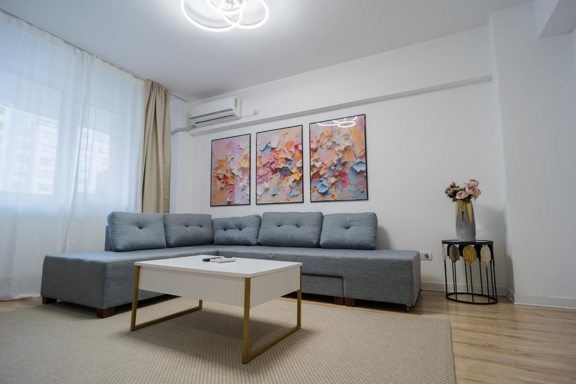 Ferienwohnung Elegant Gem Victoriei Avenue Bukarest Exterior foto