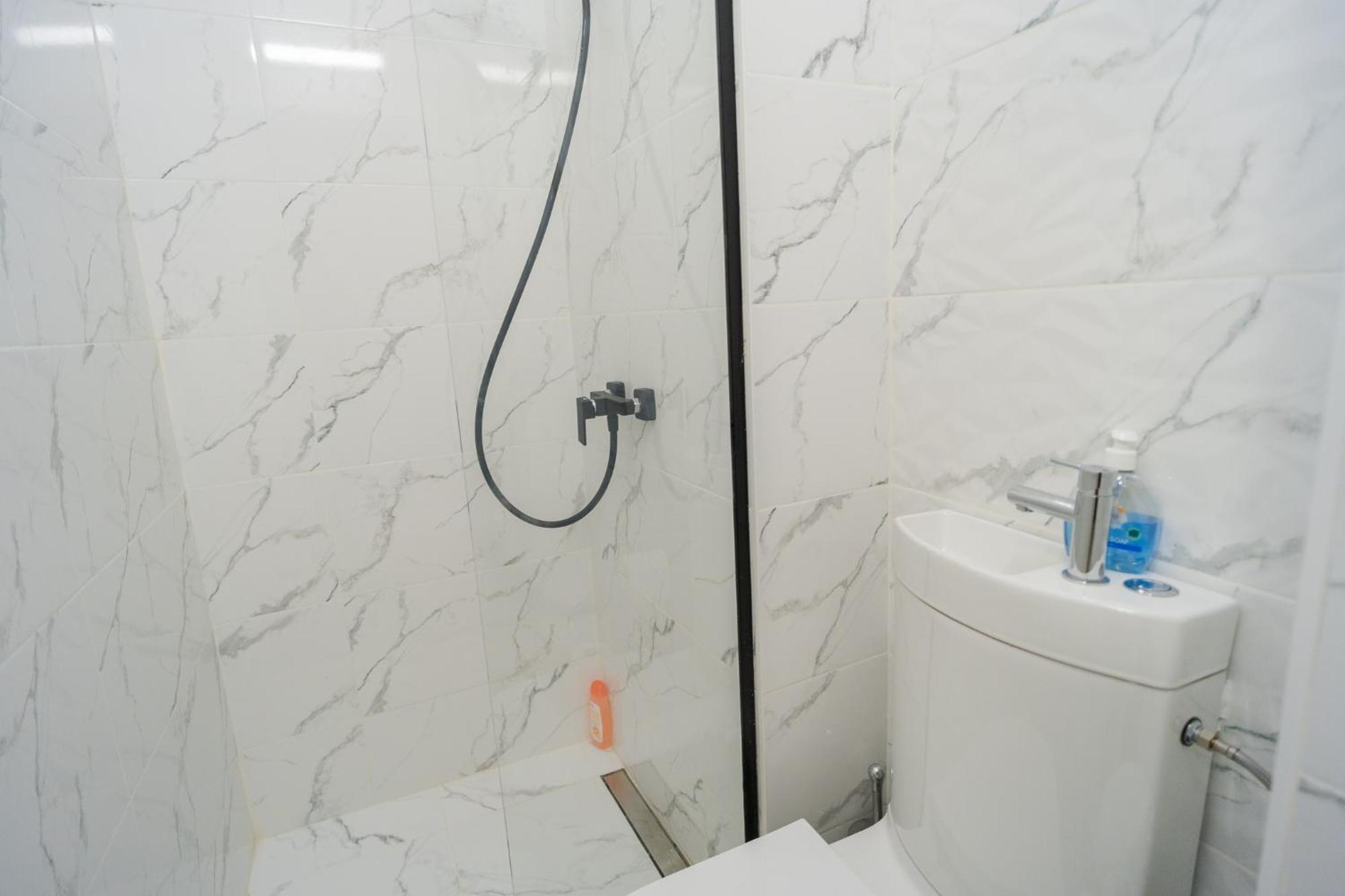 Ferienwohnung Elegant Gem Victoriei Avenue Bukarest Exterior foto