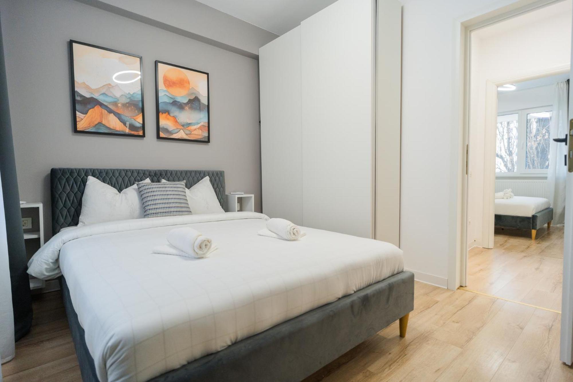 Ferienwohnung Elegant Gem Victoriei Avenue Bukarest Exterior foto