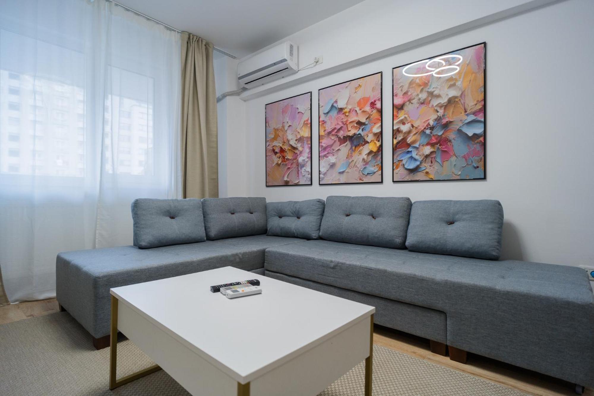 Ferienwohnung Elegant Gem Victoriei Avenue Bukarest Exterior foto